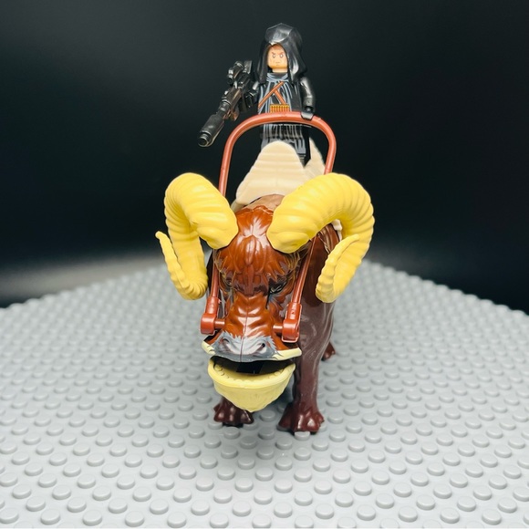 Star Wars Bantha Custom Minifigures - Picture 2 of 4